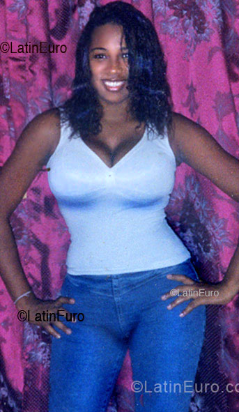 Date this hot Brazil girl Maysa Cristina from Rio de Janeiro BR5943