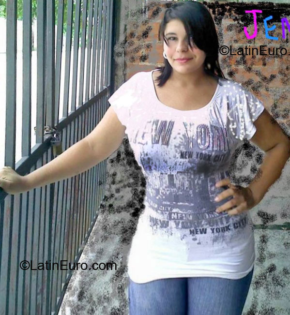 Date this lovely Colombia girl Jennifer from Pereira CO7650