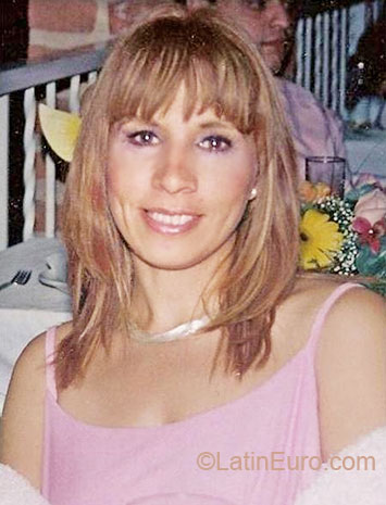 Date this good-looking Mexico girl Violeta from Guadalalajara MX721