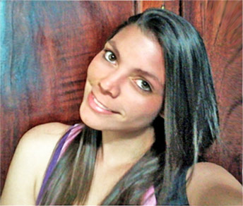 Date this voluptuous Panama girl Laurent from David PA119