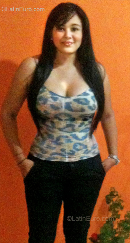Date this tall Colombia girl Yuly from Bogota CO7809