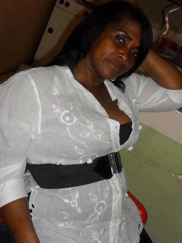 Date this young Colombia girl Dorita from Cali CO7843