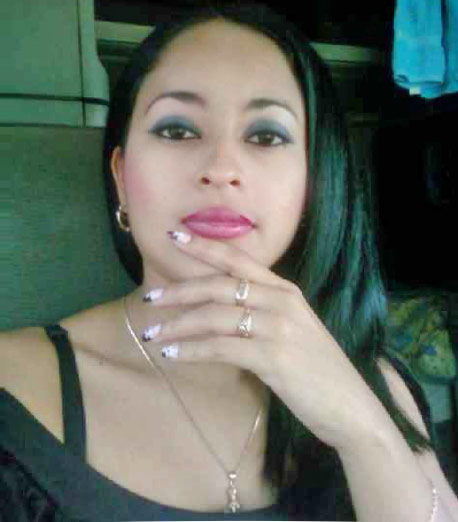 Date this happy Panama girl GRACY GONZALEZ from Panama PA134