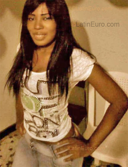 Date this passionate Colombia girl Esna from Cali CO7949