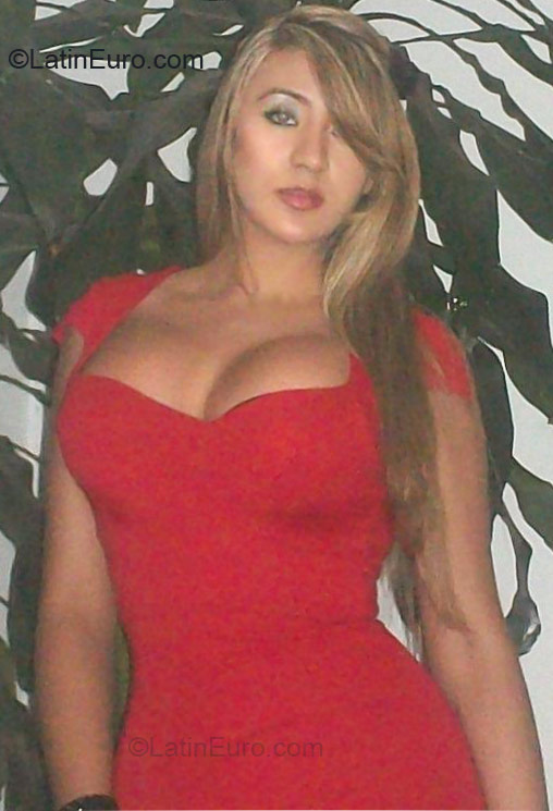 Date this sensual Colombia girl Leidy from Medellin CO7969
