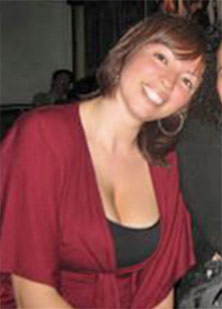 Date this happy Colombia girl Claudia from Cali CO7975