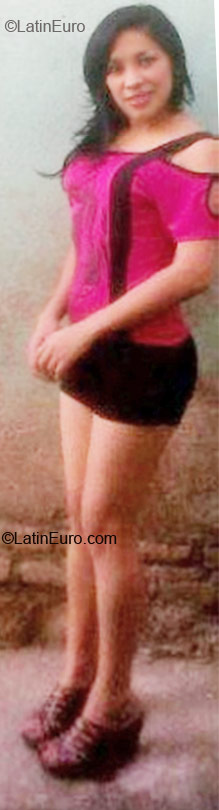 Date this hard body Honduras girl SEXY from Tegucigalpa HN406