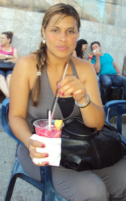 Date this tall Colombia girl Maria isabel from Medellin CO8012