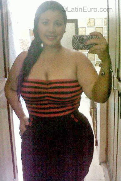 Date this sensual Colombia girl Erika from La Dorada CO8109