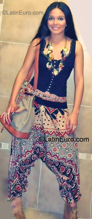 Date this hot Colombia girl Paula06 from Barranquilla CO8157