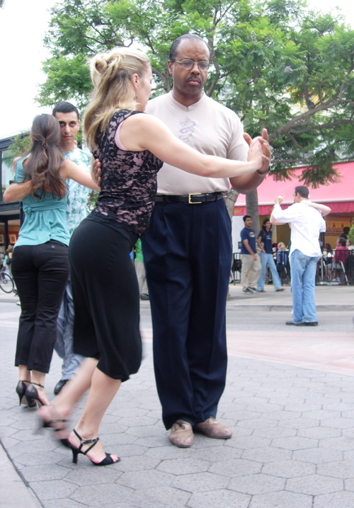 Date this lovely United States man Sam from Los Angeles US11525