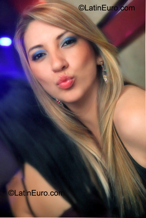 Date this voluptuous Brazil girl Carol from Itu BR6103