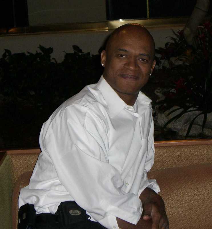 Date this beautiful United States man Xrayeyz from Orlando US11576