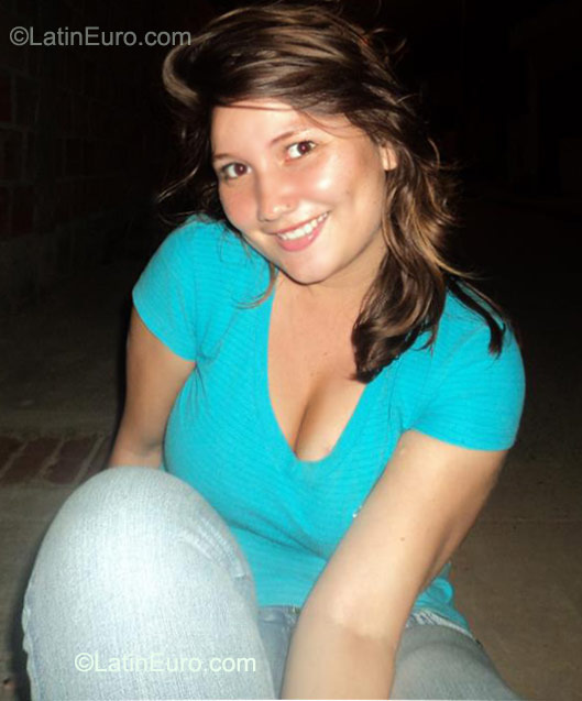 Date this delightful Colombia girl Marcela from Yopal CO8366