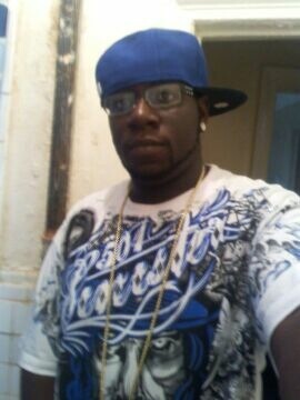 Date this voluptuous United States man Marvin from Copiague US11651