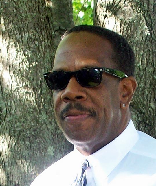 Date this nice looking United States man Kenneth from Kennesaw US11653