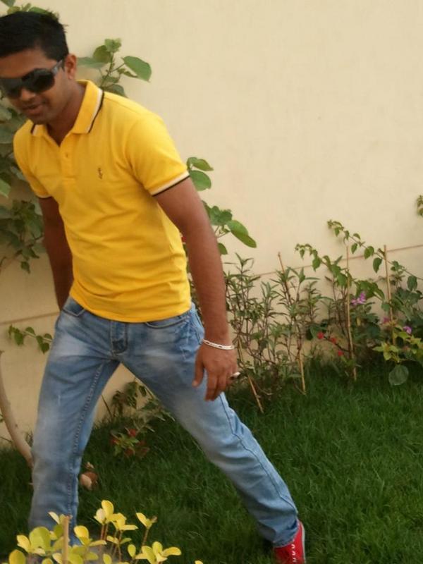 Date this tall Bahrain man Iyan from Manama BH11