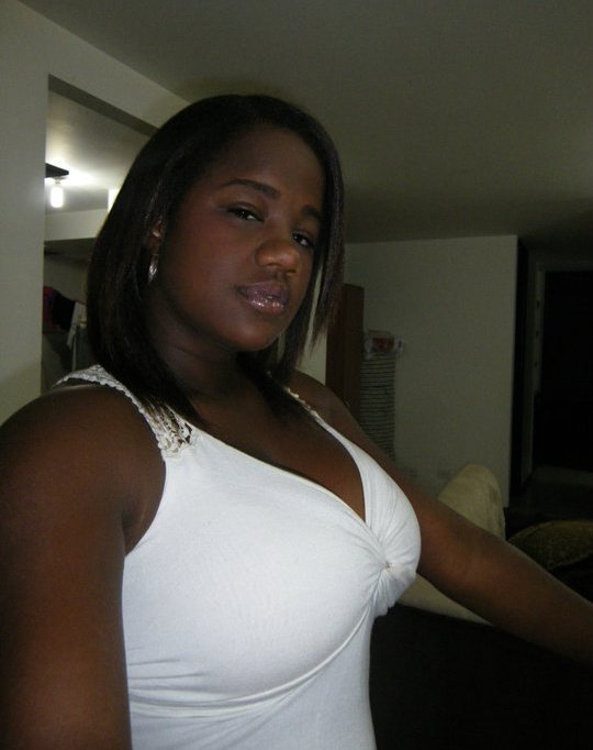 Date this athletic Colombia girl Silvia from Cali CO8428