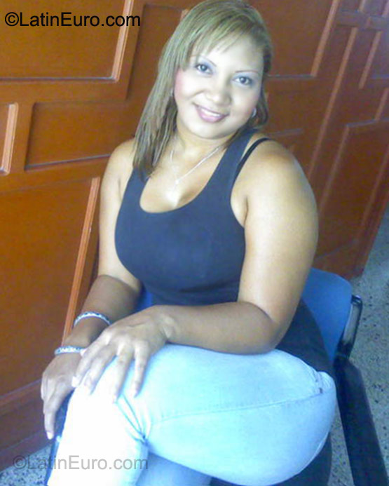 Date this passionate Colombia girl Andrea from Medellin CO8469