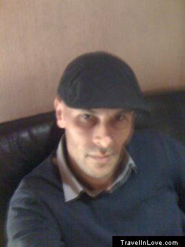 Date this cute France man Julien from Paris FR148