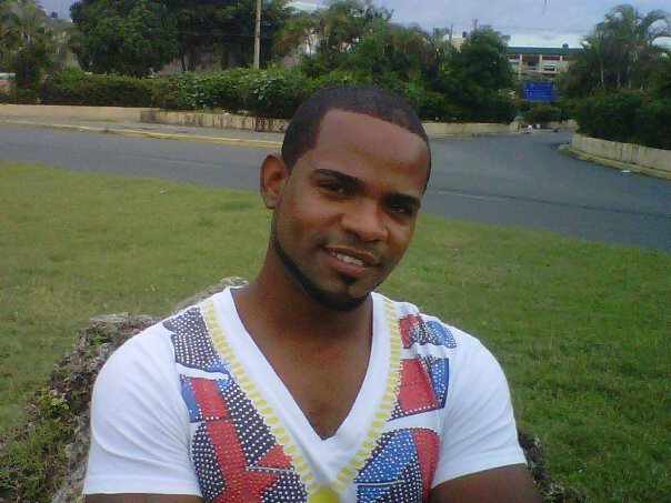 Date this happy Dominican Republic man Hultimo from Santodomingo DO9773