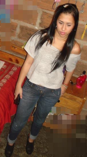 Date this foxy Colombia girl Yeraldi from Medellin CO8493