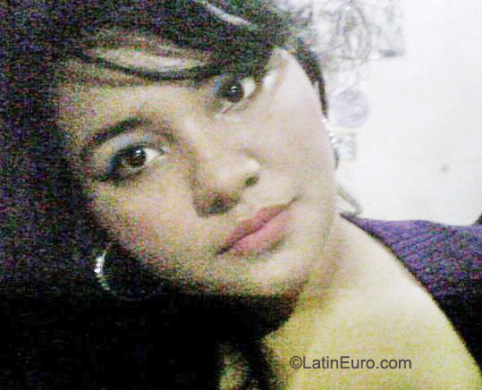 Date this attractive Honduras girl Carmen from Tegucigalpa HN481