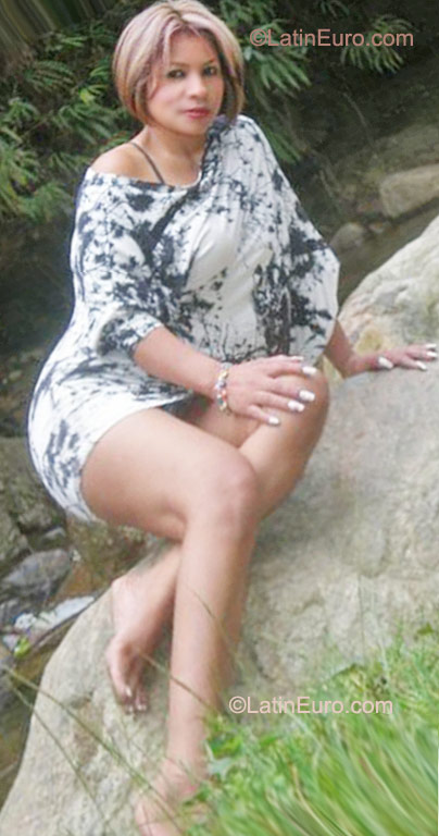 Date this hot Colombia girl Mia2012 from Medellin CO8655
