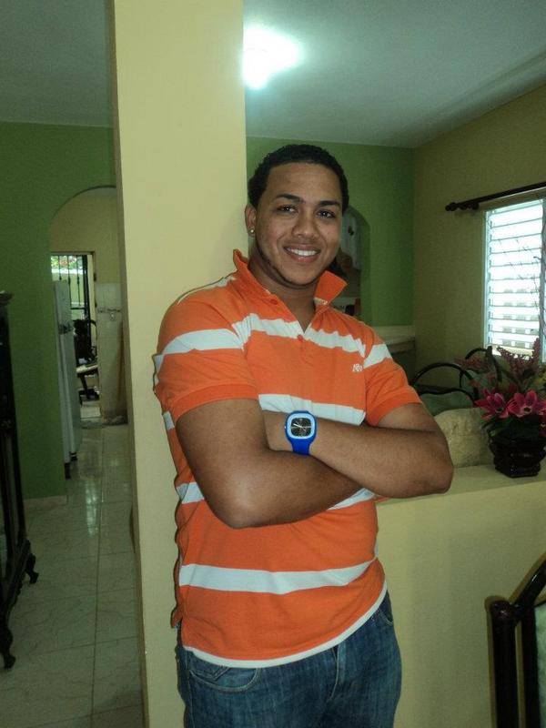 Date this voluptuous Dominican Republic man Edward04 from La Vega DO9896