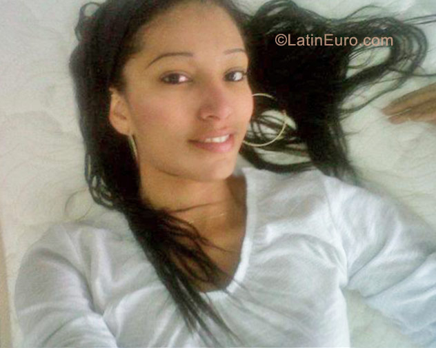 Date this cute Colombia girl Liss from Bogota CO8685