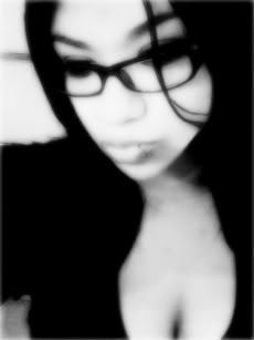 Date this lovely United States girl Kushsmoker559 from Visalia US11872