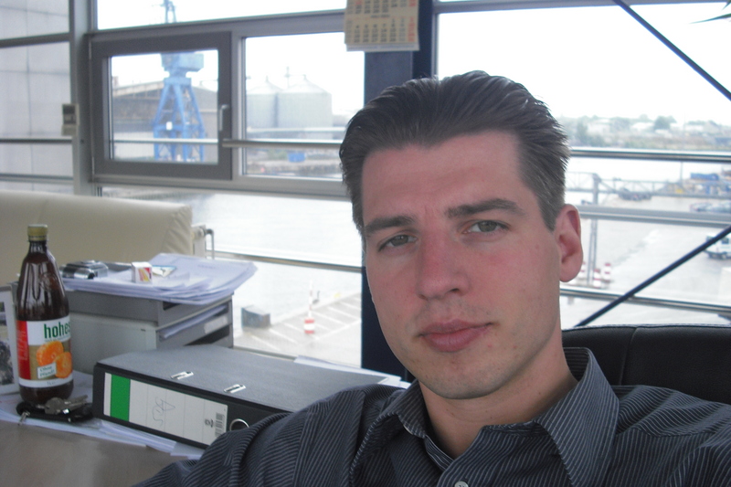 Date this stunning Germany man Awuab from Hamburg DE272