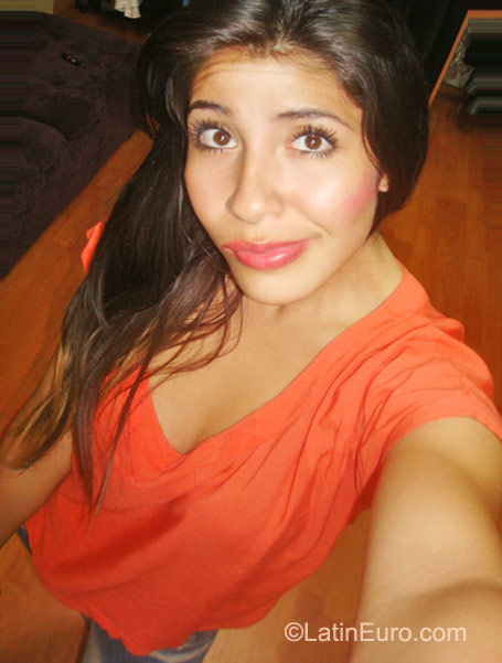 Date this beautiful Mexico girl Kimberly from Guadalajara MX540