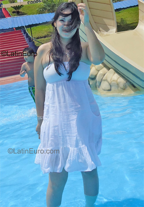 Date this good-looking Honduras girl Junni from Tegucigalpa HN506