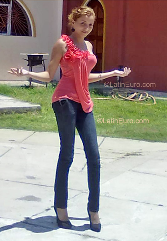 Date this lovely Nicaragua girl Lale from Managua NI73