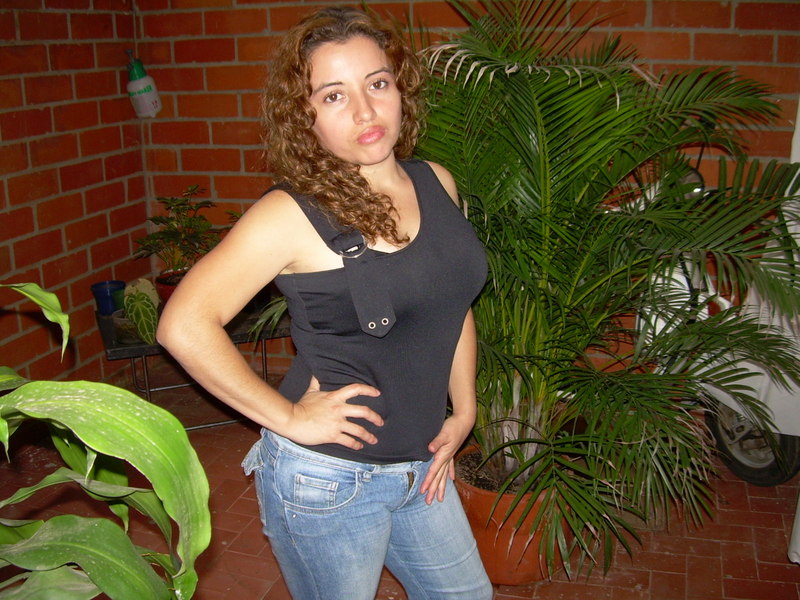 Date this happy Colombia girl Sandra liliana from Cali CO8759