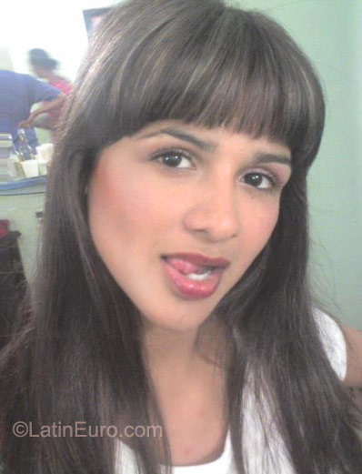 Date this lovely Colombia girl Ingrid from La Dorada CO8780