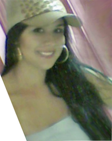 Date this young Colombia girl Viviana180 from Bogota CO8821
