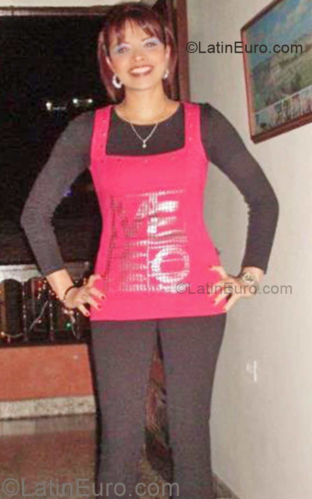 Date this gorgeous Colombia girl Lina from Medellin CO8833