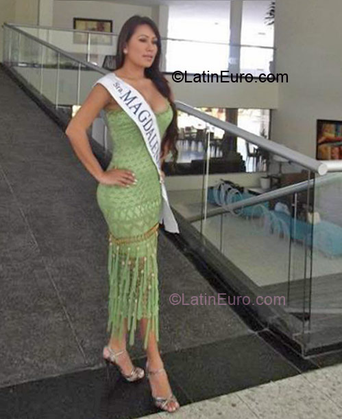 Date this georgeous Colombia girl Paula from Bararquilla CO8849