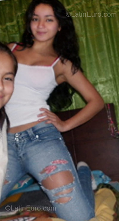 Date this tall Colombia girl Katherine from Bogota CO9672