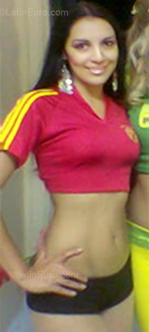 Date this lovely El Salvador girl Nina from San Salvador SV29