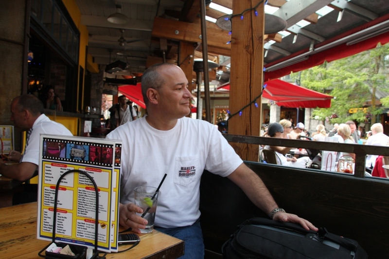 Date this attractive Canada man LoveLatinLife from Vancouver CA462