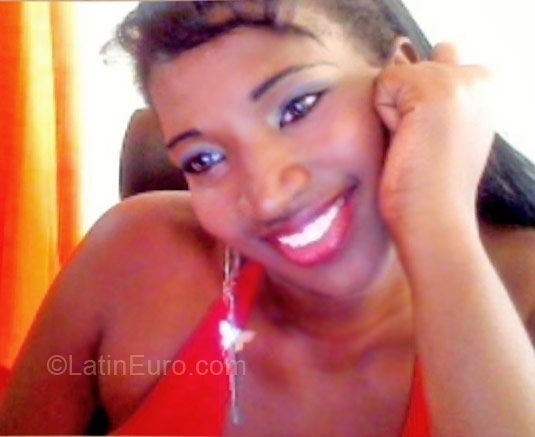 Date this gorgeous Colombia girl Mayerlin from Cali CO8982