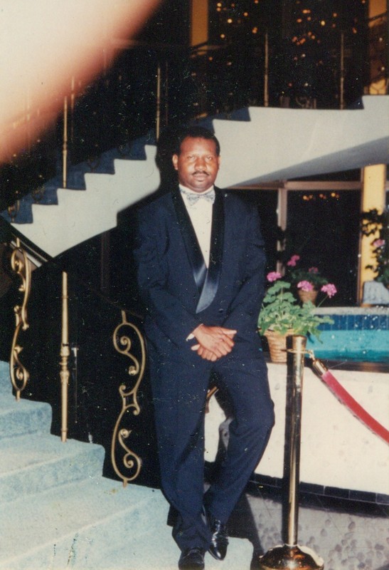 Date this nice looking Haiti man Frantz from Palm Coast HT28