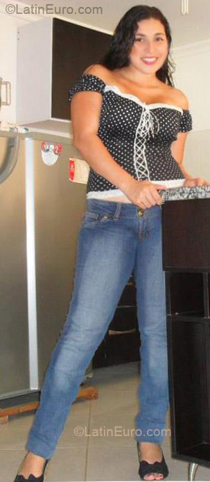 Date this hard body Colombia girl Jiselle from Medellin CO9076