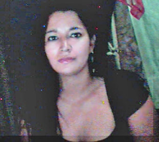 Date this beautiful Honduras girl Claudia from Roatan HN539