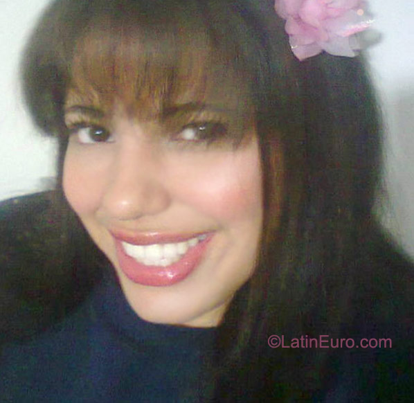 Date this exotic Colombia girl Whendy from Medellin CO11830