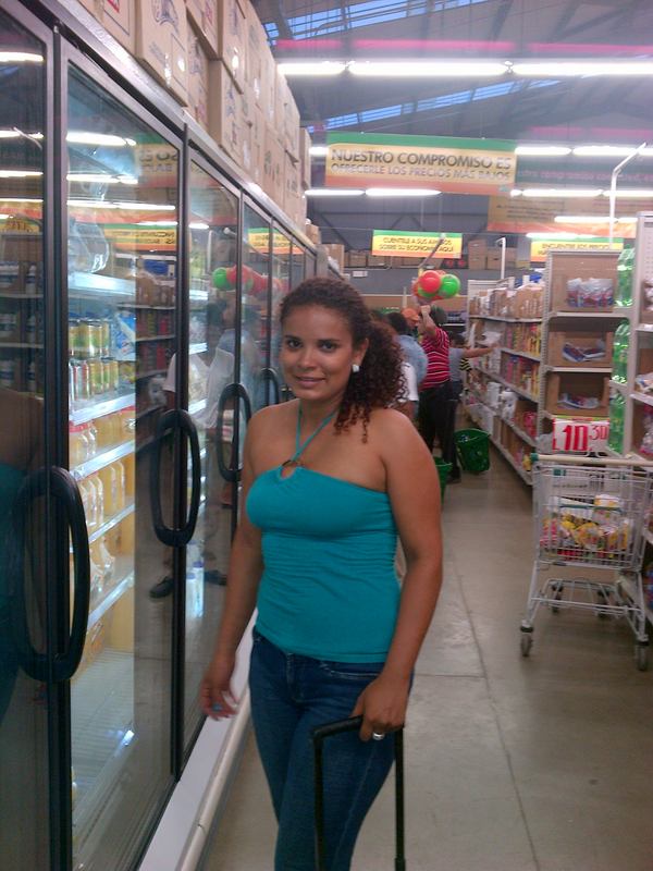 Date this beautiful Honduras girl Nelsy from Ceiba, Atlantida HN556