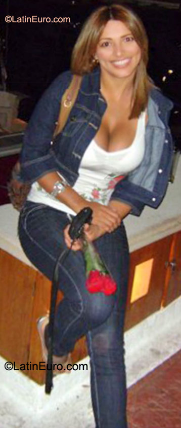 Date this gorgeous Colombia girl Isabel from Cali CO9284